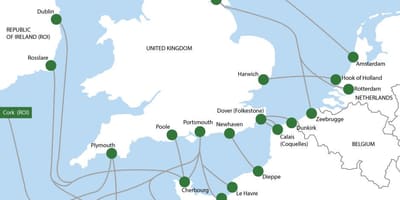 地図のフェリー航路にはオランダ